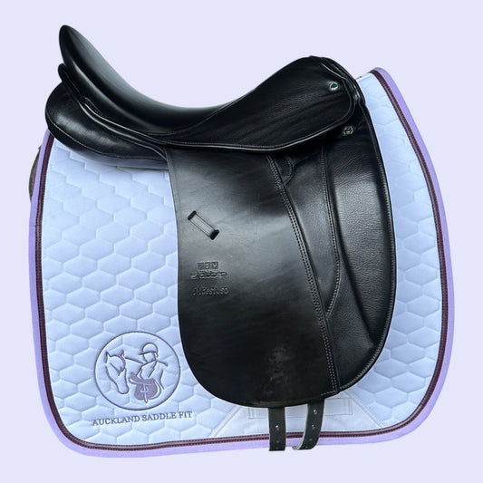 Stubben Maestoso Dressage 17.5" 32