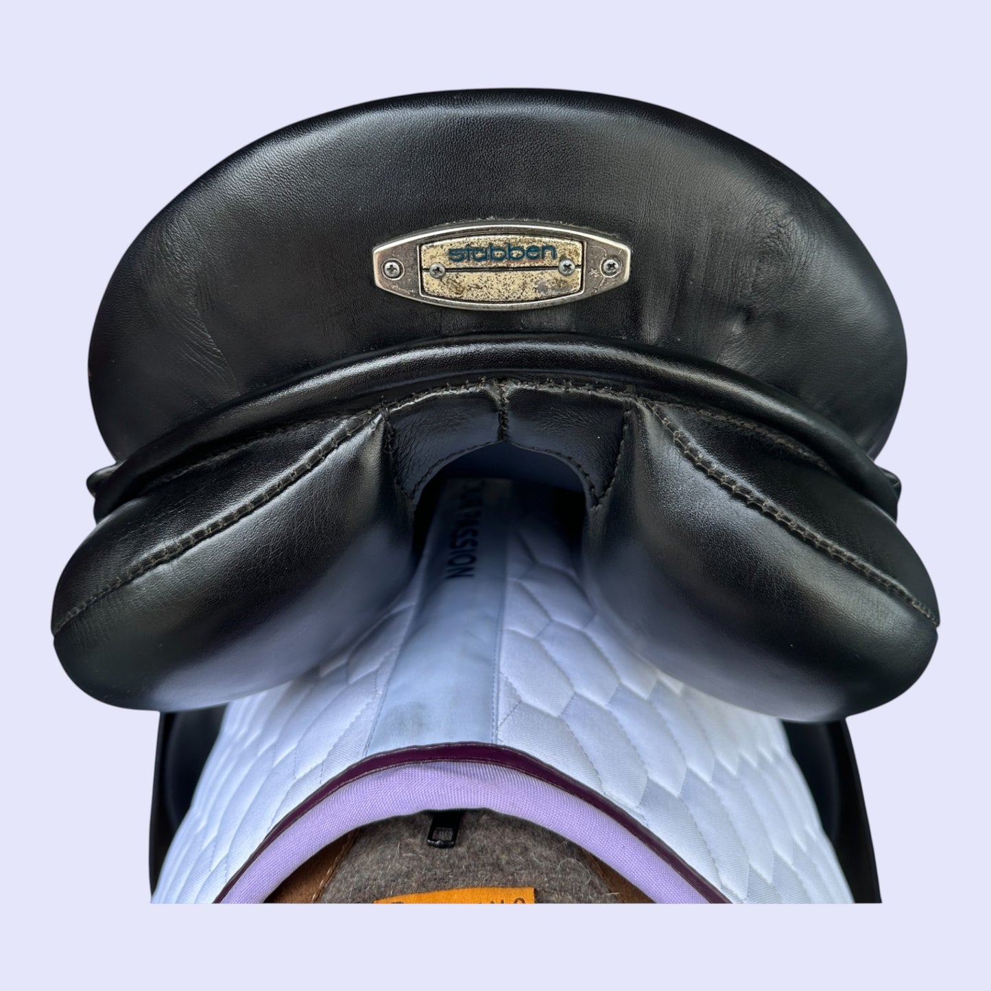 Stubben Maestoso Dressage 17.5" 32