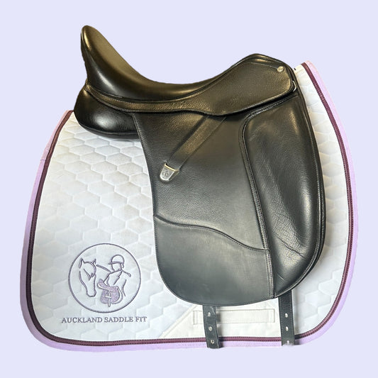 Bates Dressage Plus 17.5" XW