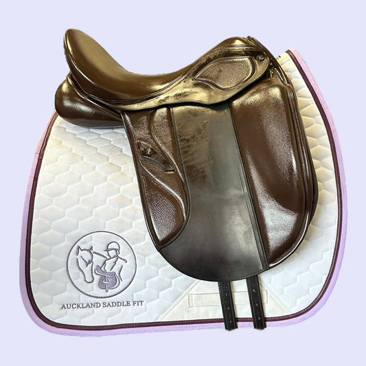 Fenmore Piaffe 17" W