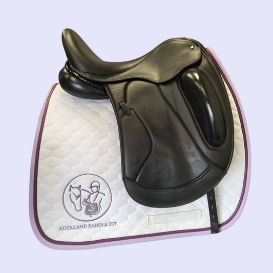 Ideal Olivia Dressage 17" W