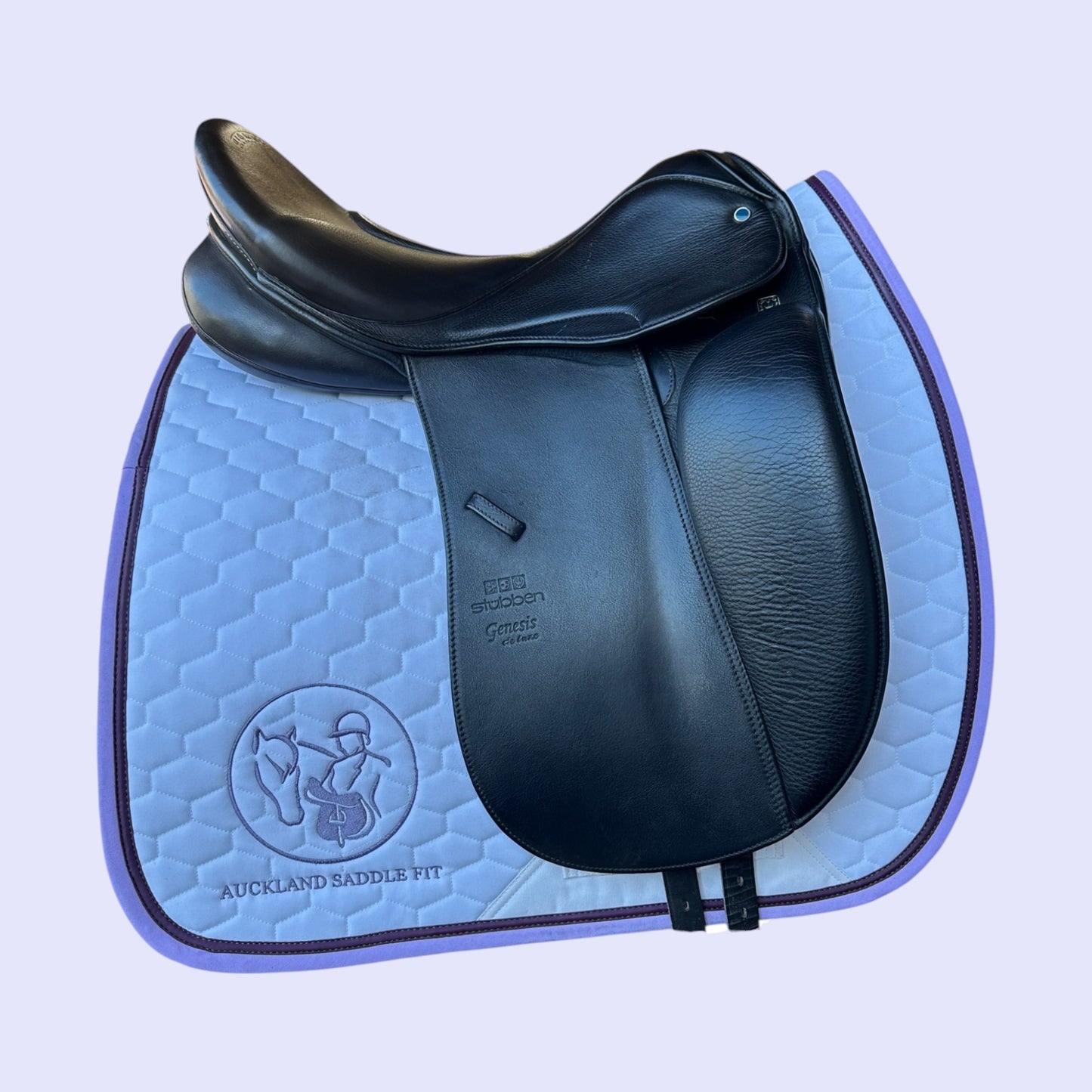 Stubben Genesis Deluxe Dressage 17.5” 31