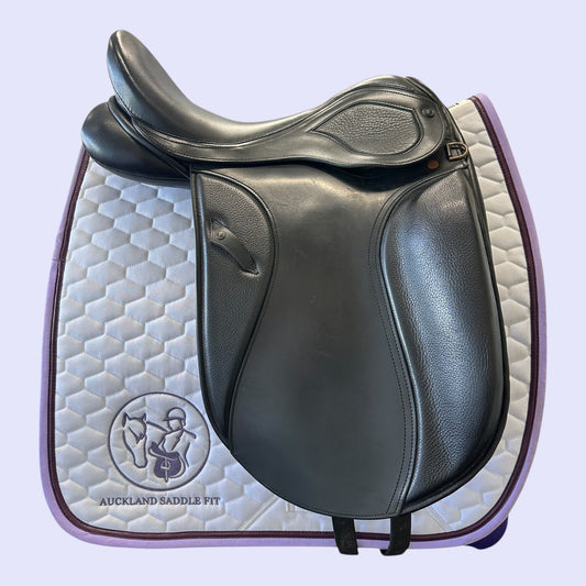 Fenmore Bella Dressage 17" W