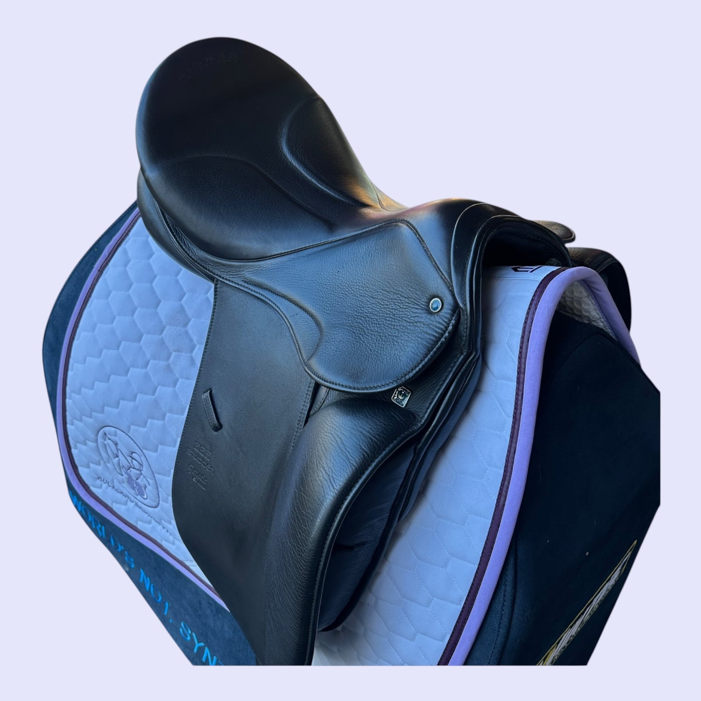 Stubben Genesis Deluxe Dressage 17.5” 31