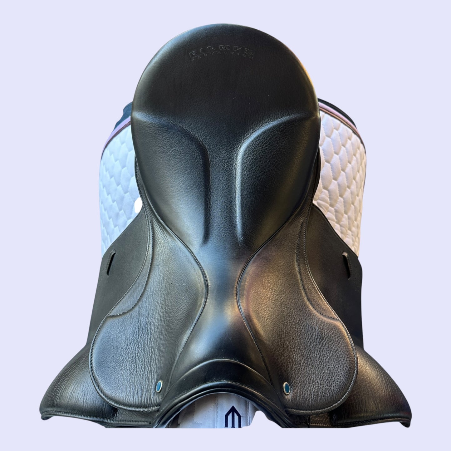 Stubben Genesis Deluxe Dressage 17.5” 31