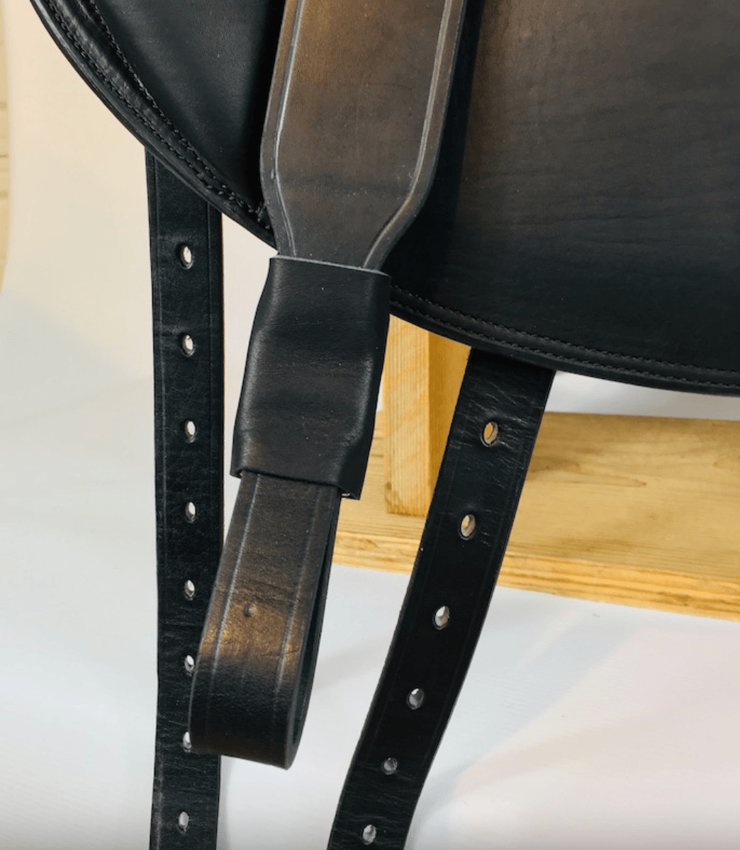 Pravins Wide Single Piece Dressage Stirrup Leathers
