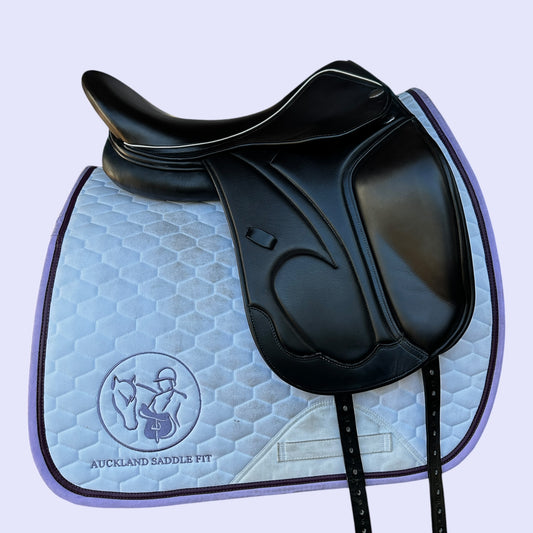 Harry Dabbs Platinum Future Dressage 17.5" MW