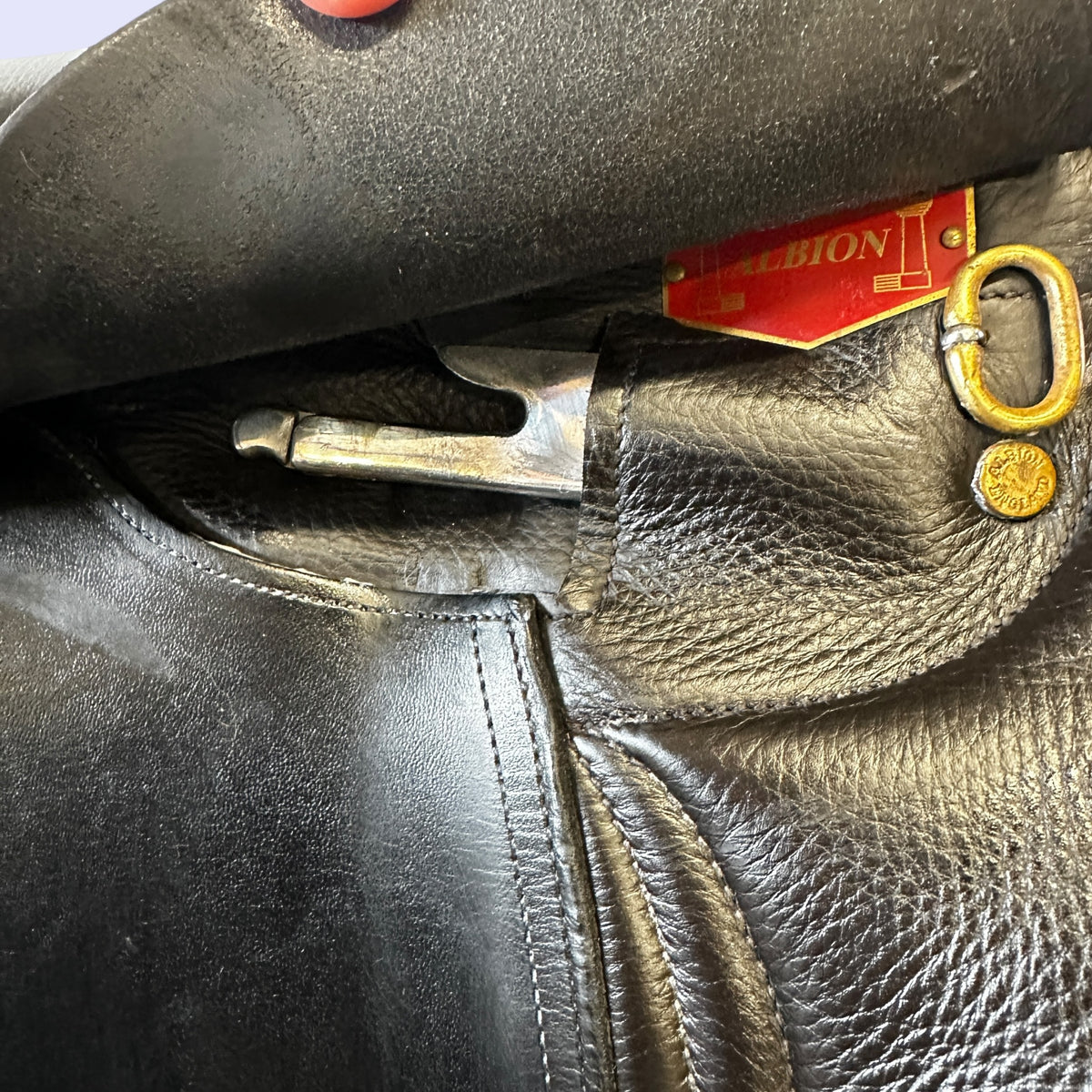 Albion K2 Legend — Dressage 17"