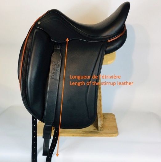Pravins Wide Single Piece Dressage Stirrup Leathers