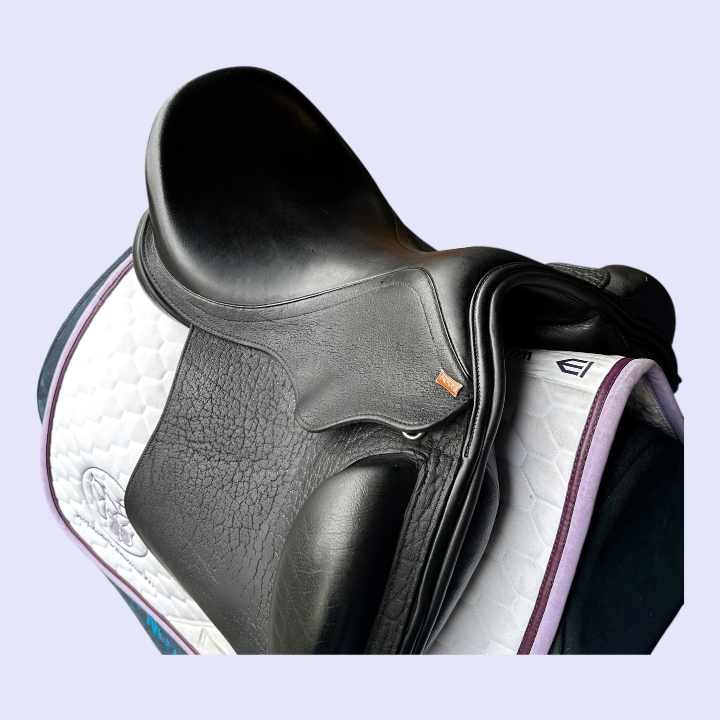 NSC Elite Monoflap Dressage 17" W