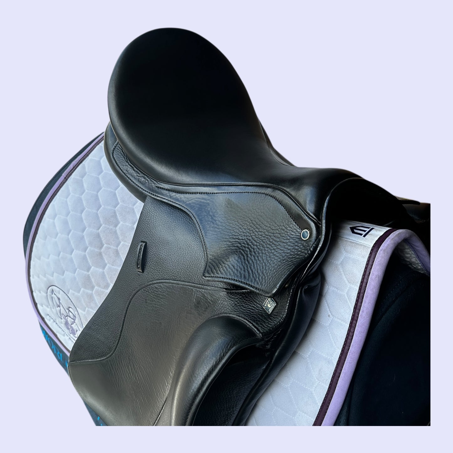 Stubben Euphoria Delux Dressage 17.5" 31