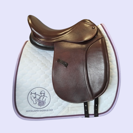 Harry Dabbs Elegant 17" W