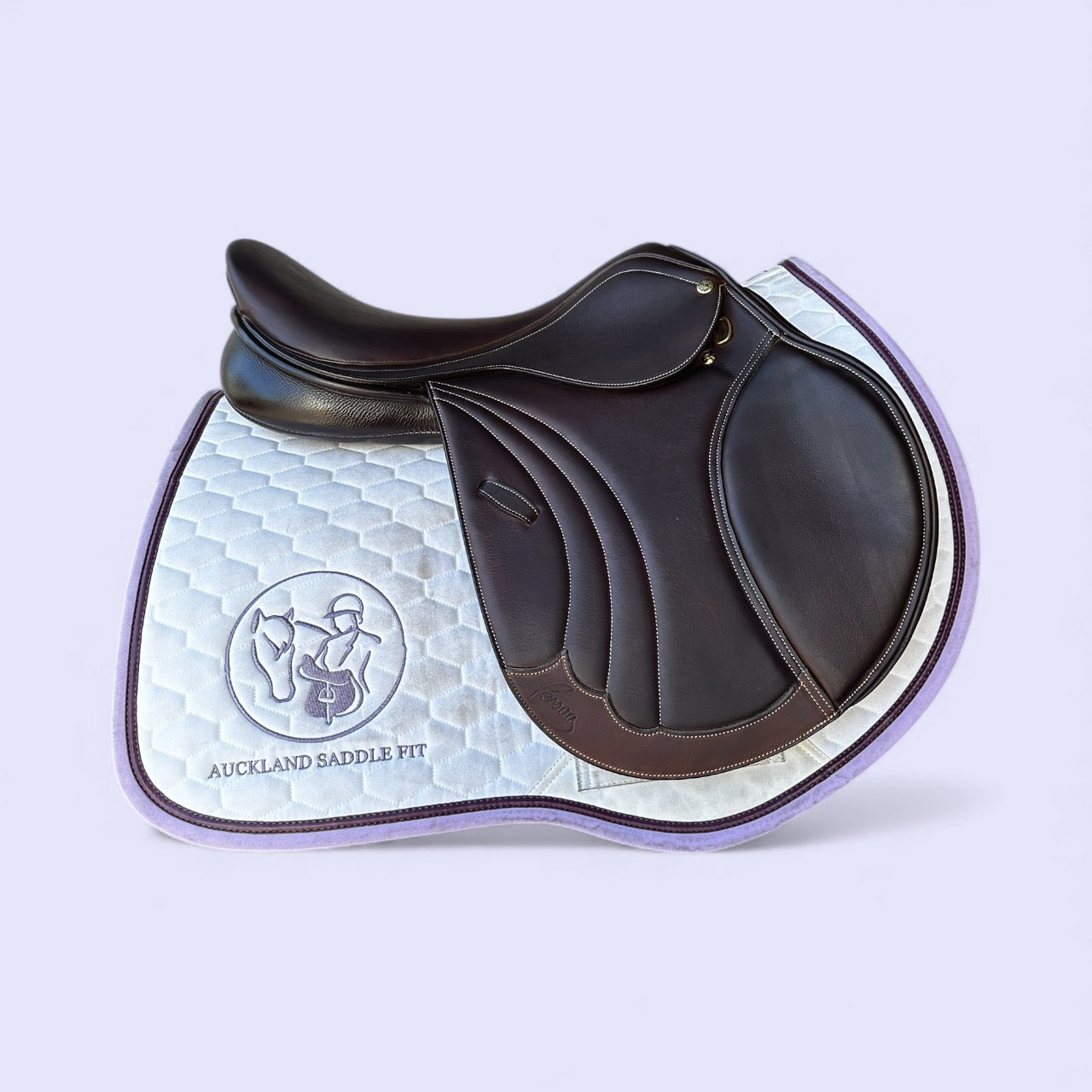 Pessoa Tomboy Jump 17.5" (Ex-Demo)